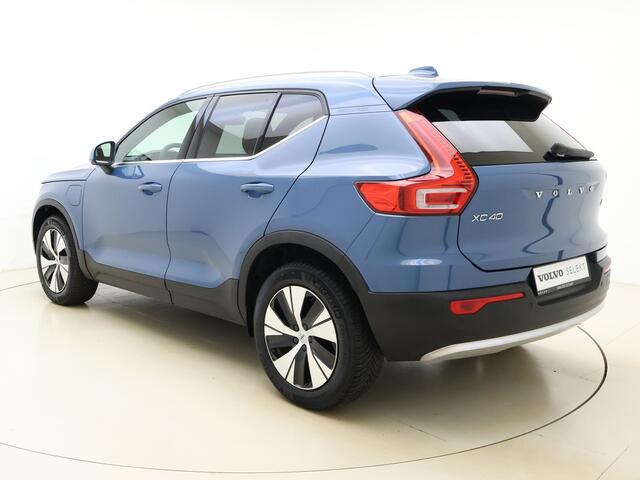 Volvo XC40 T4 211pk Plug-in hybrid Core Bright / PDC Achter / 18'' + All Season Banden / Keyless / Getint glas / Elektr. Achterklep / Draadloze telefoonlader / Lane Keepind Aid /