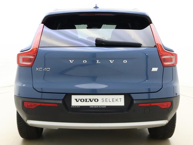 Volvo XC40 T4 211pk Plug-in hybrid Core Bright / PDC Achter / 18'' + All Season Banden / Keyless / Getint glas / Elektr. Achterklep / Draadloze telefoonlader / Lane Keepind Aid /
