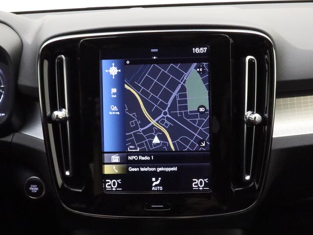 Volvo XC40 T4 211pk Plug-in hybrid Core Bright / PDC Achter / 18'' + All Season Banden / Keyless / Getint glas / Elektr. Achterklep / Draadloze telefoonlader / Lane Keepind Aid /