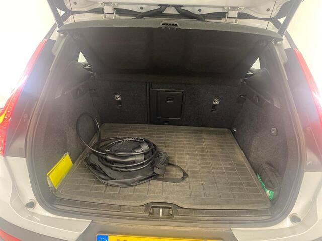 Volvo XC40 Recharge P8 AWD R-Design | Harman/Kardon | Memory | Camera | Warmte Pomp | Stoel + Stuur verwarming |