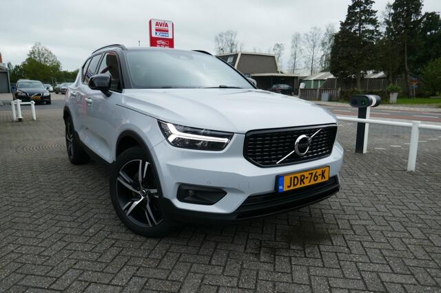 Volvo XC40 1.5 T4 RECH R-DESIGN CAMERA/ELEKTR.ACHTERKLEP/STOELVERWARMING