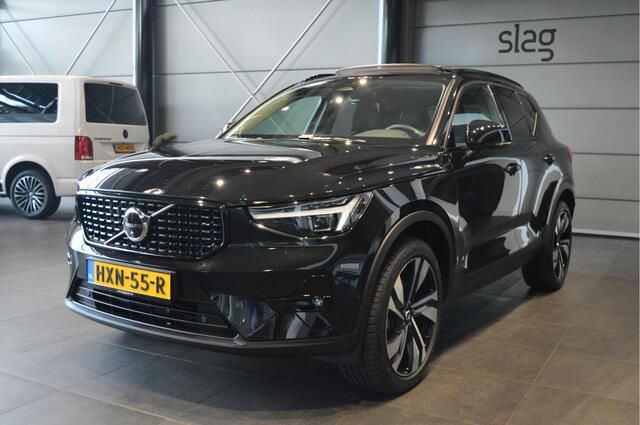 Volvo XC40 2.0 B3 Plus Dark leer keyless pano harman kardon 20 inch !!