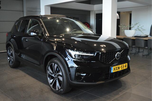Volvo XC40 2.0 B3 Plus Dark leer keyless pano harman kardon 20 inch !!