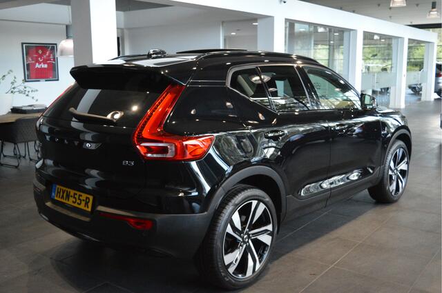Volvo XC40 2.0 B3 Plus Dark leer keyless pano harman kardon 20 inch !!