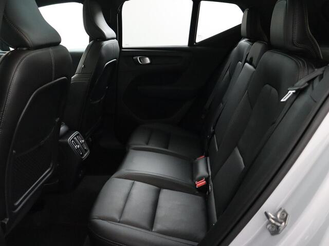 Volvo XC40 Recharge P8 AWD R-Design SoH 93.2% | Trekhaak | Pano | Harman Kardon!