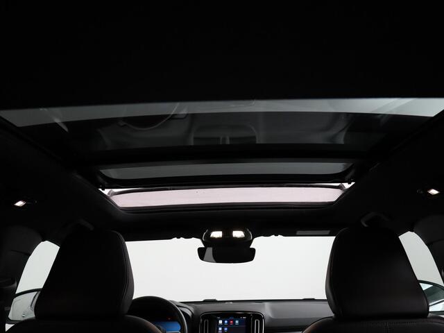 Volvo XC40 Recharge P8 AWD R-Design SoH 93.2% | Trekhaak | Pano | Harman Kardon!