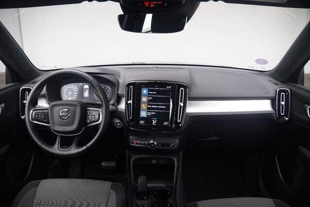 Volvo XC40 1.5 T2 Momentum Business | Trekhaak | Adaptieve Cruise Control | Parkeercamera | Keyless Entry | Parkeersenosren | Voorruitverwarming | Volvo On Call |