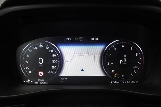 Volvo XC40 1.5 T2 Momentum Business | Trekhaak | Adaptieve Cruise Control | Parkeercamera | Keyless Entry | Parkeersenosren | Voorruitverwarming | Volvo On Call |