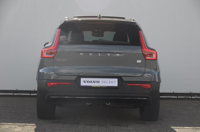Volvo XC40 232PK Automaat Recharge Pro / Adaptieve cruise control/ Panoramadak/ Elektrische stoelen met geheugen/ BLIS/ Elektrische achterklep/ Parkeersensoren met 360 Camera/ Stoel en stuurwielverwarming/ Mistlampen/ Luxe bekleding/ 20" Velgen/ Harman kardon audio/