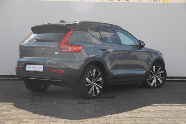 Volvo XC40 232PK Automaat Recharge Pro / Adaptieve cruise control/ Panoramadak/ Elektrische stoelen met geheugen/ BLIS/ Elektrische achterklep/ Parkeersensoren met 360 Camera/ Stoel en stuurwielverwarming/ Mistlampen/ Luxe bekleding/ 20" Velgen/ Harman kardon audio/