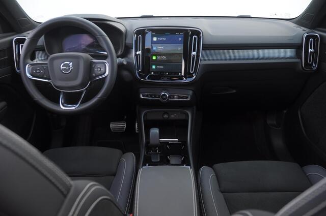 Volvo XC40 232PK Automaat Recharge Pro / Adaptieve cruise control/ Panoramadak/ Elektrische stoelen met geheugen/ BLIS/ Elektrische achterklep/ Parkeersensoren met 360 Camera/ Stoel en stuurwielverwarming/ Mistlampen/ Luxe bekleding/ 20" Velgen/ Harman kardon audio/