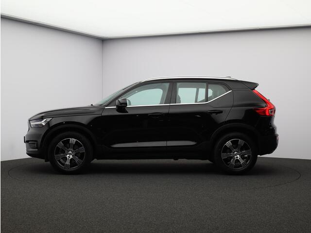 Volvo XC40 2.0 T4 Inscription / Trekhaak / Adapt. cruise control / Lederen bekleding / Harman Kardon Audio / Achteruitrijcamera / BLIS /