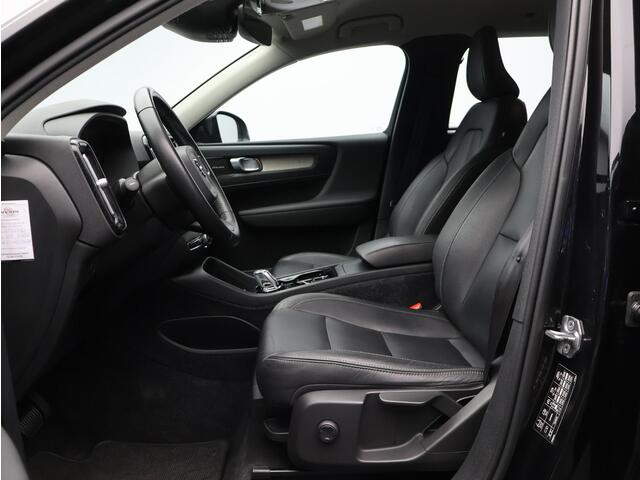 Volvo XC40 2.0 T4 Inscription / Trekhaak / Adapt. cruise control / Lederen bekleding / Harman Kardon Audio / Achteruitrijcamera / BLIS /