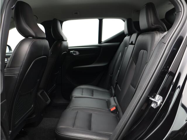 Volvo XC40 2.0 T4 Inscription / Trekhaak / Adapt. cruise control / Lederen bekleding / Harman Kardon Audio / Achteruitrijcamera / BLIS /