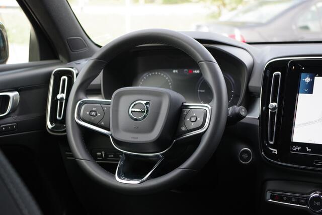 Volvo XC40 1.5 T5 Plug-in hybrid Plus Bright 262 PK, LED, Camera, Trekhaak, Stoelverwarming, Navigatie, Memory