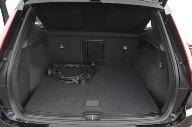 Volvo XC40 T4 211PK Automaat Recharge Inscription Expression / Adaptieve cruise control / BLIS / Keyless entry / Elektrische achterklep / Apple carplay / DAB+ / 2 zone clima / Pilot Assist
