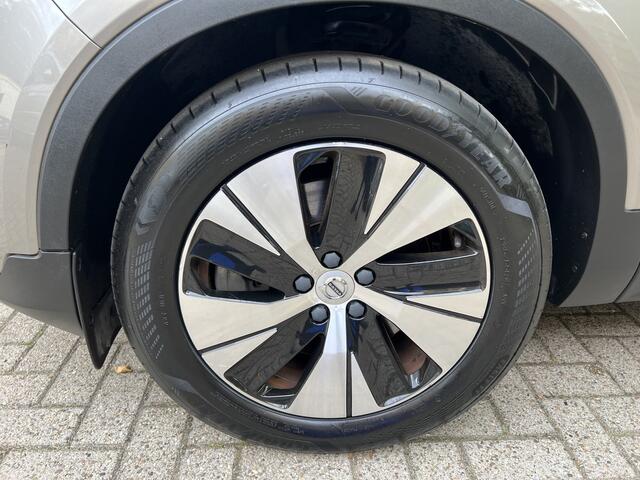 Volvo XC40 1.5 T5 Recharge Business Pro Achteruitrijcamera Blis Carplay