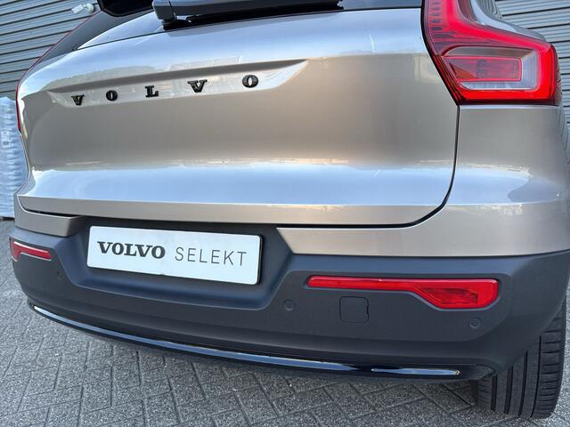 Volvo XC40 T4 Plug-in hybrid Ultimate Dark / 20" / Black Sheep pakket / Hoogglans zwart dak /