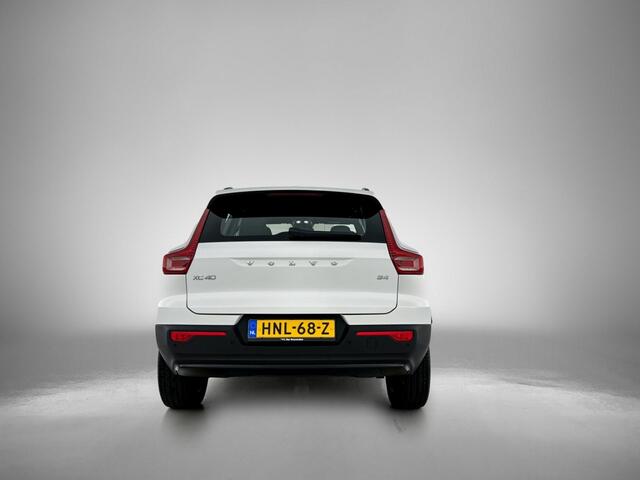 Volvo XC40 2.0 B4 Plus Dark