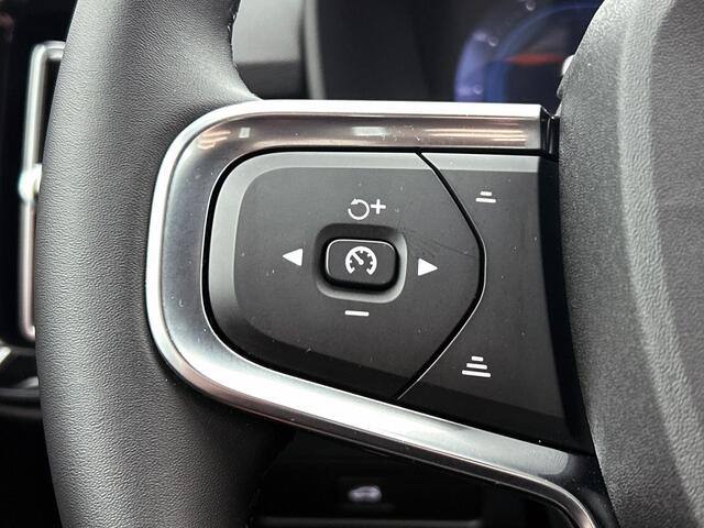 Volvo XC40 2.0 B4 Plus Dark