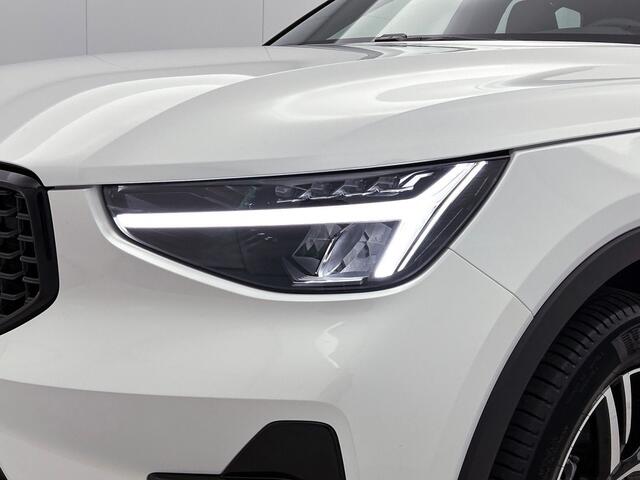 Volvo XC40 2.0 B4 Plus Dark