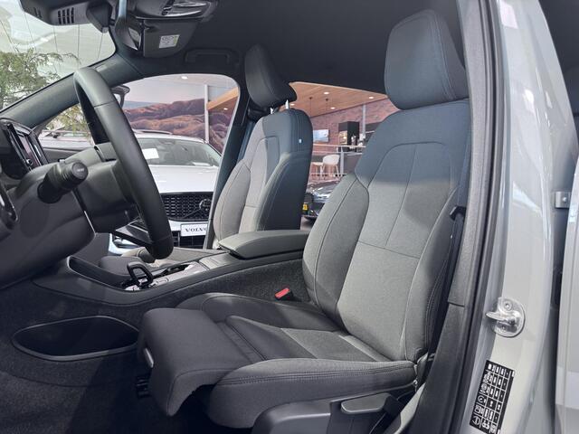 Volvo XC40 Single Motor Extended Range Plus 82 kWh | Climate Pack | Trekhaak