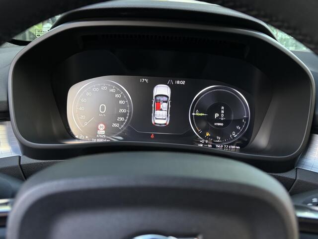 Volvo XC40 1.5 T4 Plug-in hybrid Core Bright Draadloze Telefoonlader | Apple Carplay