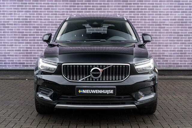 Volvo XC40 T4 Recharge Inscription Expression | Elektr. Panoramadak | Stoel- & stuurwielverwarming | Camera | Parkeersensoren voor en achter | Keyless entry