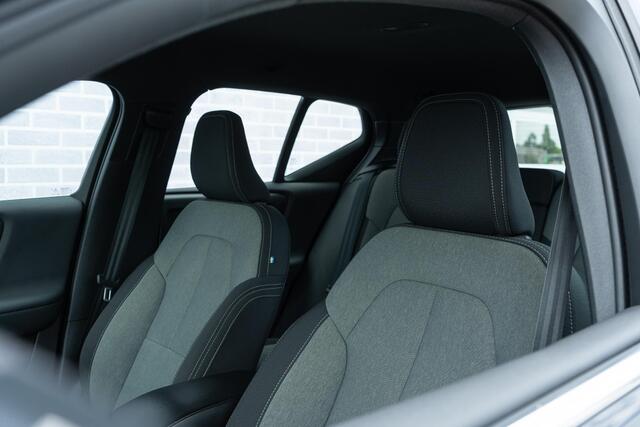 Volvo XC40 T4 Plug-in hybrid Core Bright | Navi | Park Assist | BLIS | Camera | Adaptieve Cruise | Dodehoekdetectie | DAB | High Performance Audio | Keyless