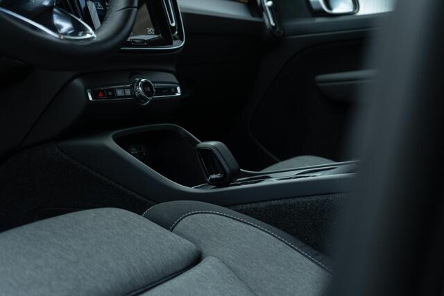 Volvo XC40 T4 Plug-in hybrid Core Bright | Navi | Park Assist | BLIS | Camera | Adaptieve Cruise | Dodehoekdetectie | DAB | High Performance Audio | Keyless