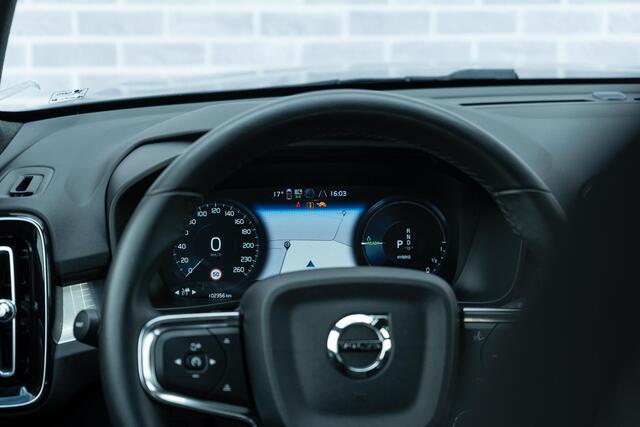 Volvo XC40 T4 Plug-in hybrid Core Bright | Navi | Park Assist | BLIS | Camera | Adaptieve Cruise | Dodehoekdetectie | DAB | High Performance Audio | Keyless