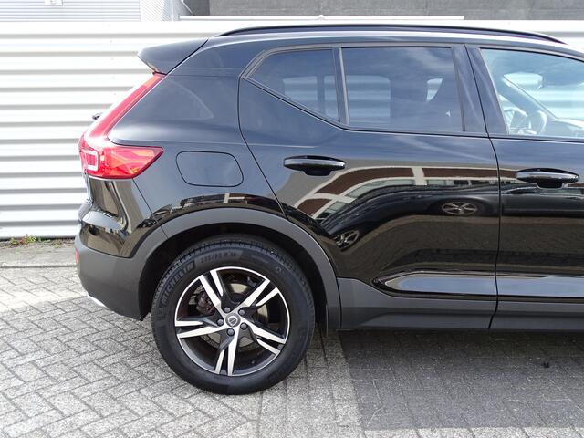 Volvo XC40 2.0 T4 Inscription | 190PK | ACC | Panoramadak | HarmanKardon | Camera