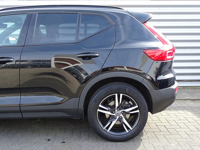 Volvo XC40 2.0 T4 Inscription | 190PK | ACC | Panoramadak | HarmanKardon | Camera
