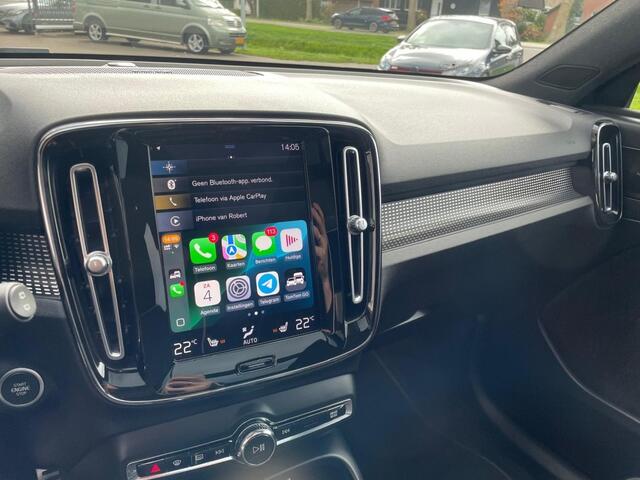 Volvo XC40 2.0 B4 R-DESIGN, Panoramadak, Alcantara, Carplay, Camera, Stoel/stuur verw. 15.986km!