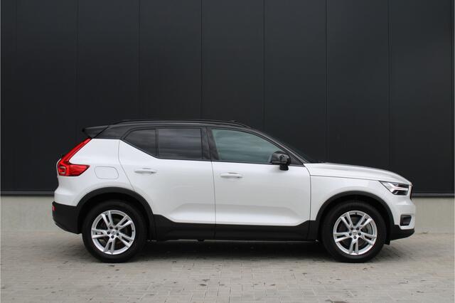 Volvo XC40 1.5 T4 Recharge R-Design - ACC - Memory - Pano - 360 Camera - Stoelverwarming - H&K - Rijklaar