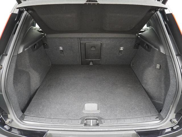 Volvo XC40 1.5 T4 Recharge Plus Dark Leder/Camera/Harman Kardon etc