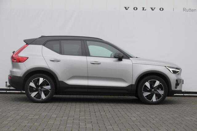 Volvo XC40 252PK Automaat Single Ext. Range Core / Lederen bekleding / Trekhaak / getint glas / Leder met alcantara interieur / Parkeersensoren met camera / Stoel - en stuurwielverwarming / Apple carplay