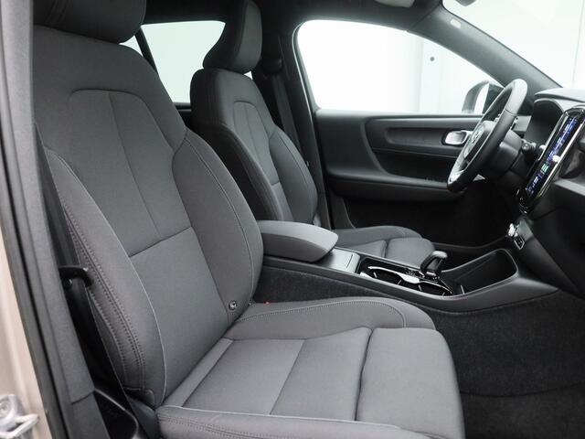 Volvo XC40 Recharge Core 70 kWh | CAMERA