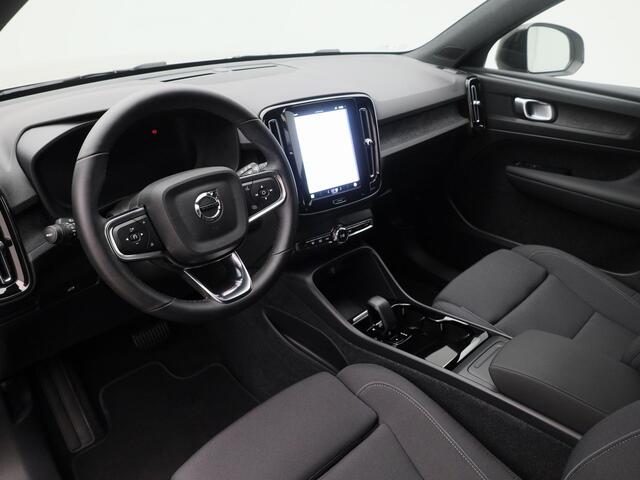 Volvo XC40 Recharge Core 70 kWh | CAMERA