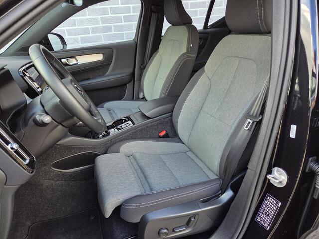 Volvo XC40 B4 Plus Dark | Trekhaak | BLIS | All-seasonbanden | 19" wielen |