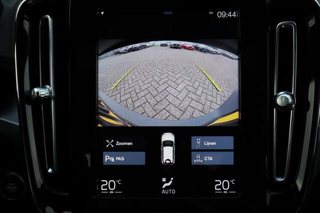 Volvo XC40 T4 Recharge R-Design Expression - Intellisafe Assist/Surround - Sensus navigatie - LED-koplampen - Parkeersensoren v/a - Parkeercamera - Getint glas - 19' LMV