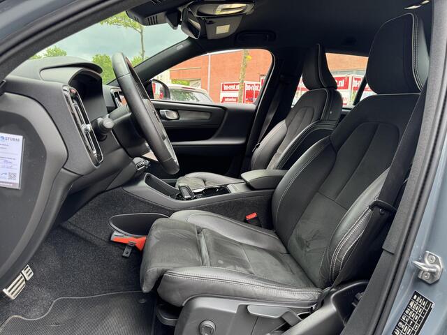 Volvo XC40 Recharge P8 AWD R-Design SoH 94% | Trekhaak Uitklapbaar | Navigatie | Apple Carplay/Android Auto | Stuur- + Stoelverwarming | Adapt. Cruise Control | Rijklaarprijs!