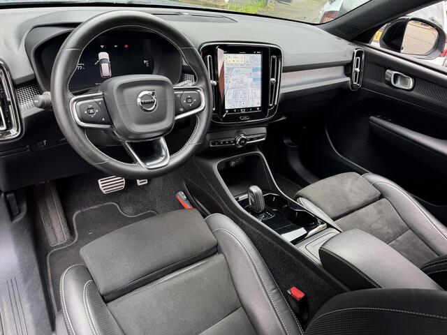 Volvo XC40 Recharge P8 AWD R-Design SoH 94% | Trekhaak Uitklapbaar | Navigatie | Apple Carplay/Android Auto | Stuur- + Stoelverwarming | Adapt. Cruise Control | Rijklaarprijs!