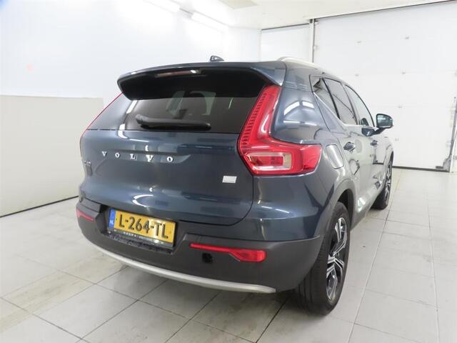 Volvo XC40 1.5 T4 Recharge Inscription | Trekhaak | Leder | Adaptieve Cruise Control | Stoel en Stuurverwarming | Donker Glas | Draadloze Telefoonlader |