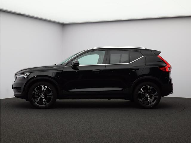 Volvo XC40 T4 Recharge Inscription / Trekhaak / Lederen Bekleding / 19" / Stoel+stuurwielverwarming / Adaptive Cruise / Pilot Assist /