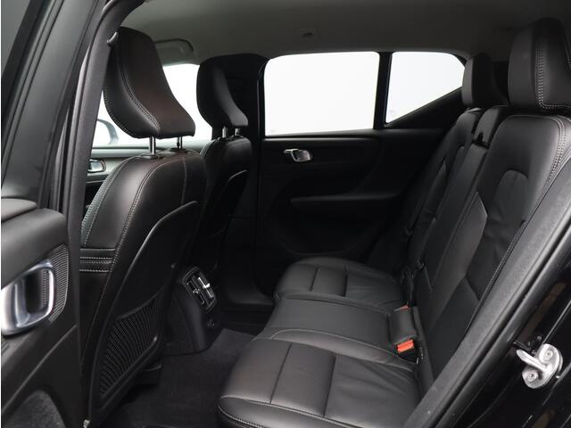 Volvo XC40 T4 Recharge Inscription / Trekhaak / Lederen Bekleding / 19" / Stoel+stuurwielverwarming / Adaptive Cruise / Pilot Assist /