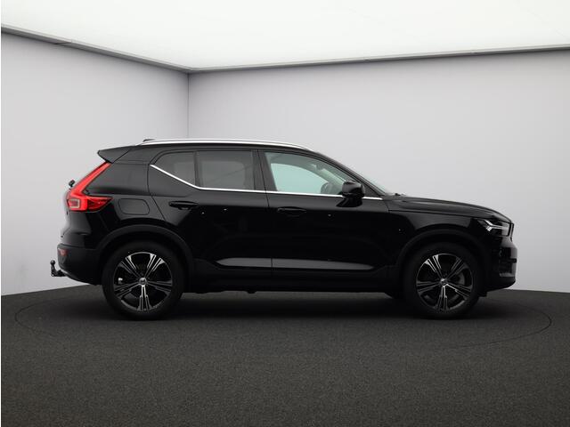 Volvo XC40 T4 Recharge Inscription / Trekhaak / Lederen Bekleding / 19" / Stoel+stuurwielverwarming / Adaptive Cruise / Pilot Assist /