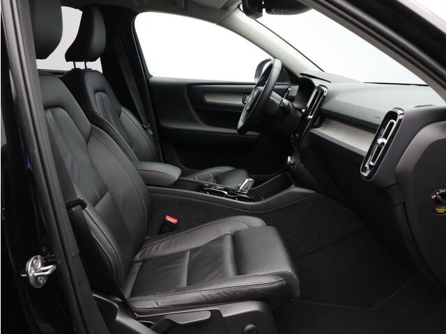 Volvo XC40 T4 Recharge Inscription / Trekhaak / Lederen Bekleding / 19" / Stoel+stuurwielverwarming / Adaptive Cruise / Pilot Assist /