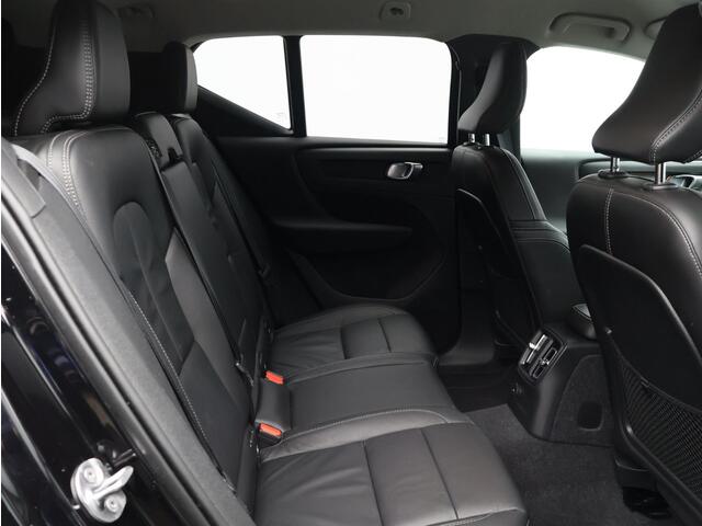 Volvo XC40 T4 Recharge Inscription / Trekhaak / Lederen Bekleding / 19" / Stoel+stuurwielverwarming / Adaptive Cruise / Pilot Assist /