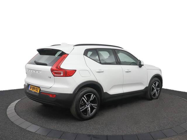 Volvo XC40 1.5 T2 Momentum Core | Navigatie | Parkeercamera